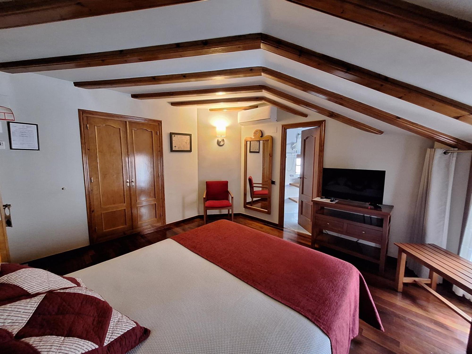 Hotel Aragueells Benasque Exteriör bild